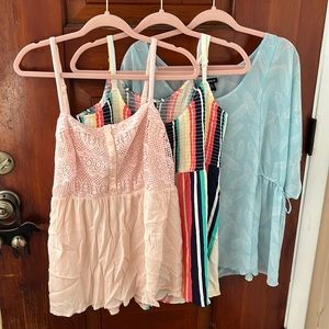 Torrid size 1 Lot of 3 tops